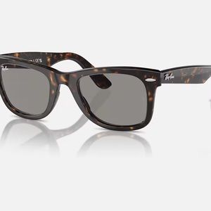 Rayban Original Wayfarer Polarized Tortoise Sunglasses